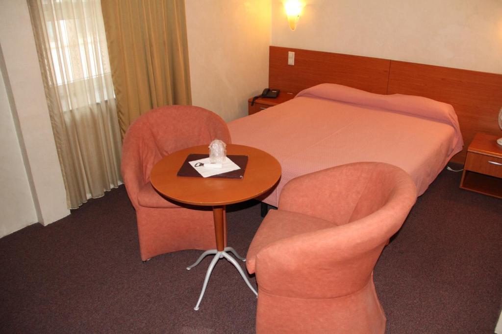 Auberge Gaglioti Luxembourg Bilik gambar